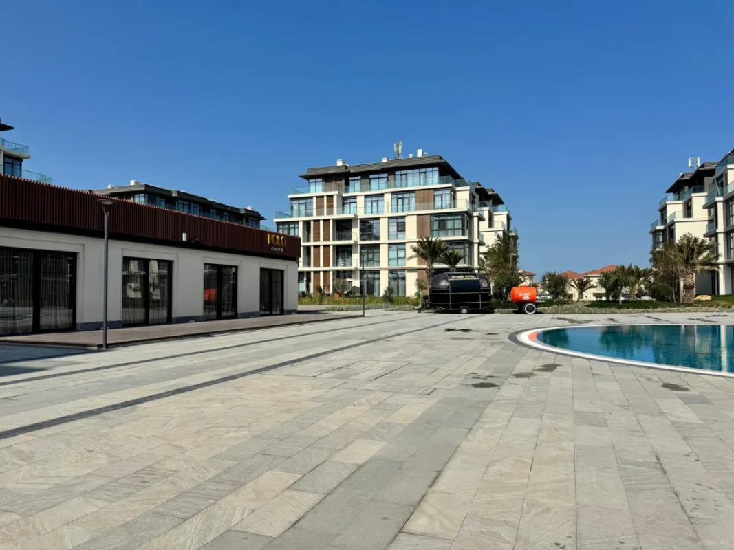 Satılır 2 otaqlı mənzil 71.2 m²
