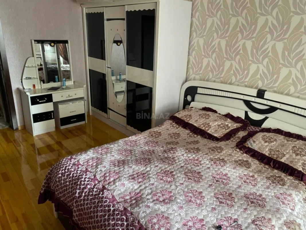 Satılır 3 otaqlı mənzil 120 m²