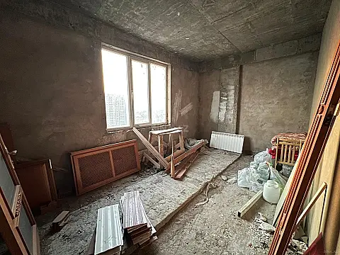 Satılır 3 otaqlı mənzil 120 m²