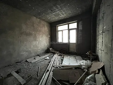 Satılır 3 otaqlı mənzil 120 m²