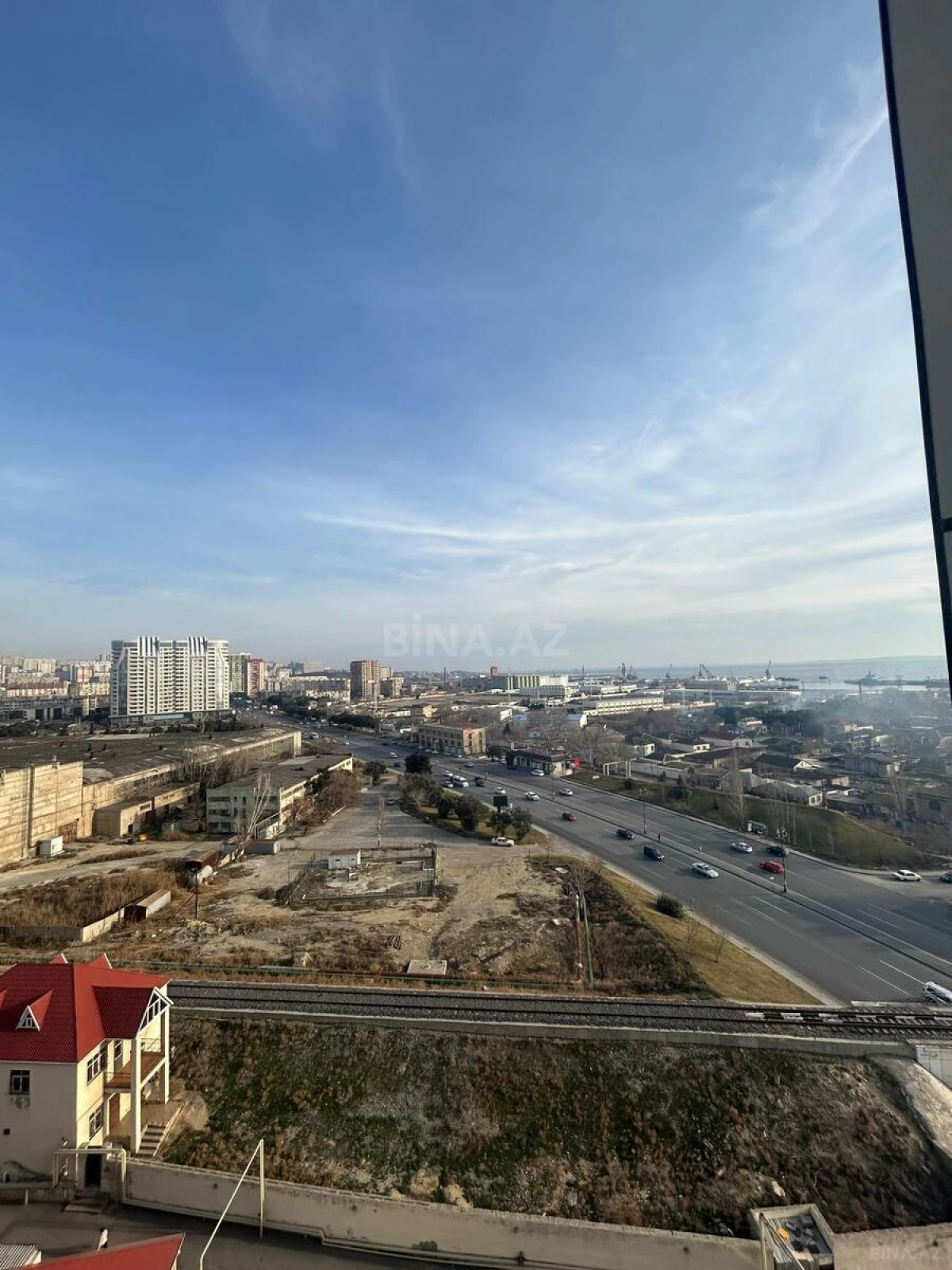 Satılır 3 otaqlı mənzil 133 m²