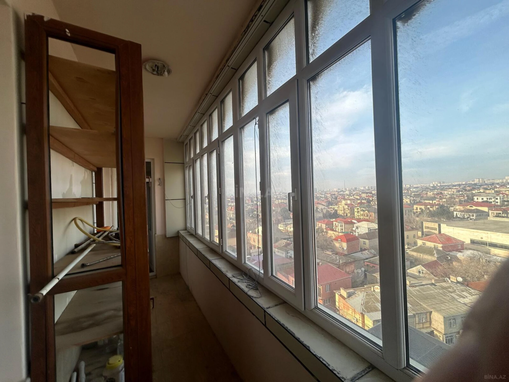 Satılır 3 otaqlı mənzil 133 m²