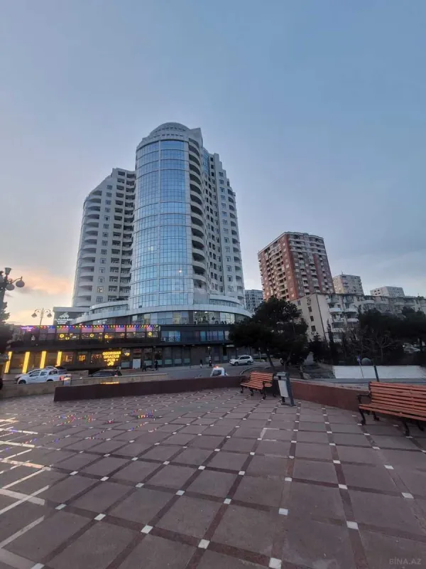 Satılır 2 otaqlı mənzil 55 m²