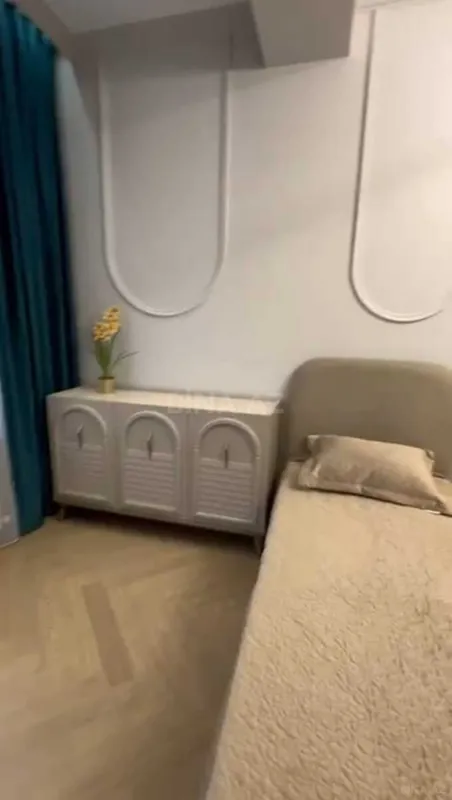 Satılır 3 otaqlı mənzil 118 m²