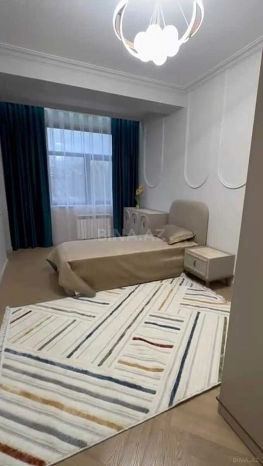 Satılır 3 otaqlı mənzil 118 m²