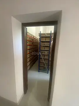 Satılır obyekt 300 m²