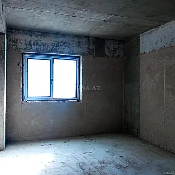 Satılır 4 otaqlı mənzil 194 m²