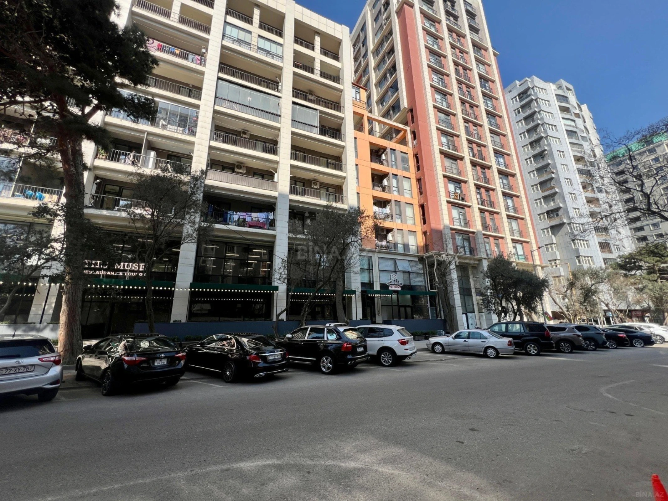 Kirayə verilir 2 otaqlı mənzil 75 m²