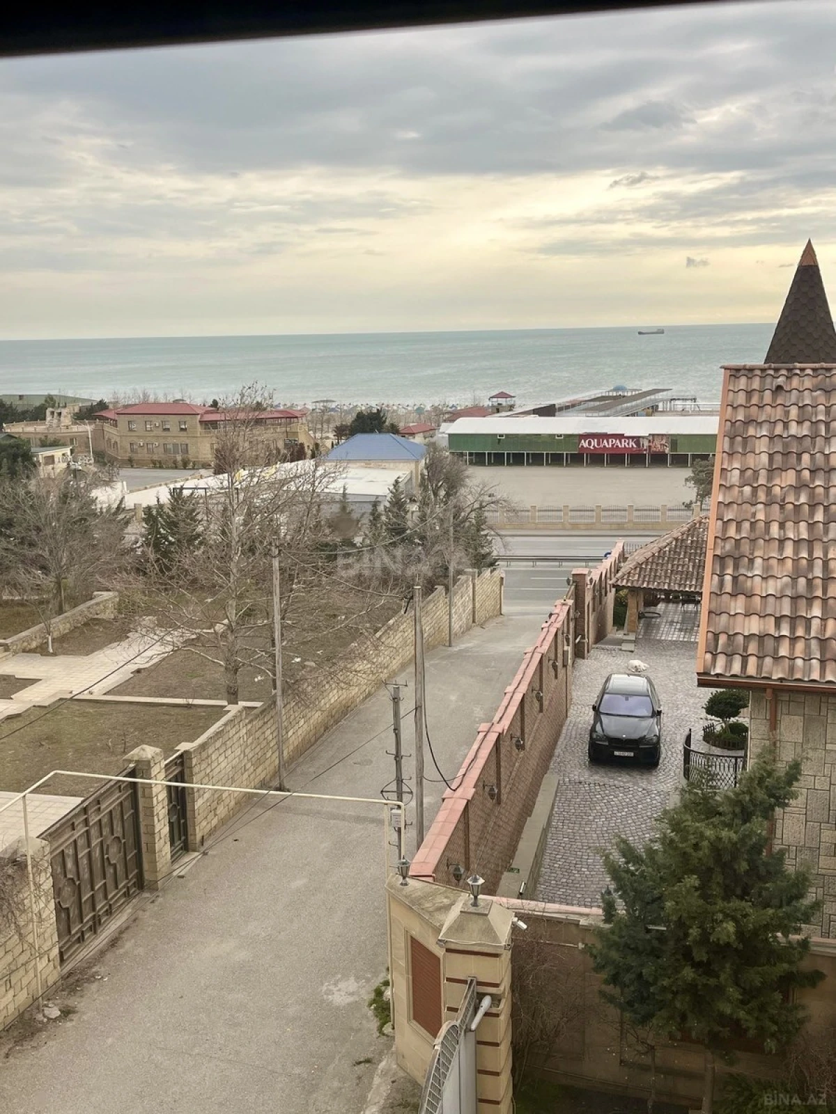 Satılır 7 otaqlı həyət evi 850 m²