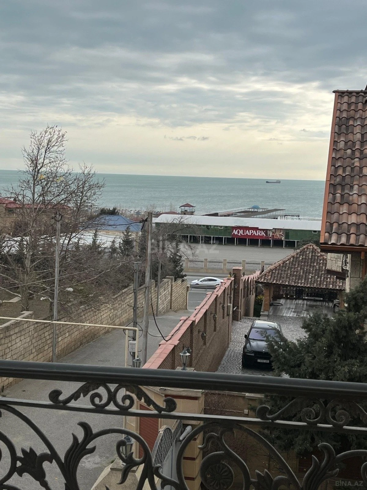 Satılır 7 otaqlı həyət evi 850 m²