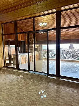 Satılır 7 otaqlı həyət evi 850 m²