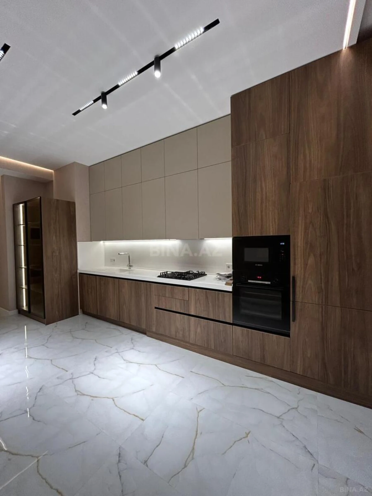 Satılır 2 otaqlı mənzil 90 m²