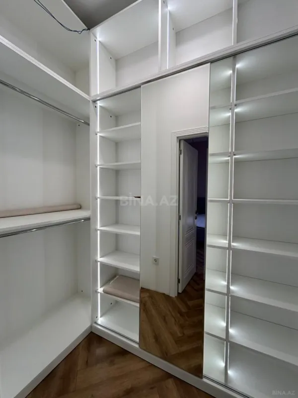 Satılır 2 otaqlı mənzil 90 m²