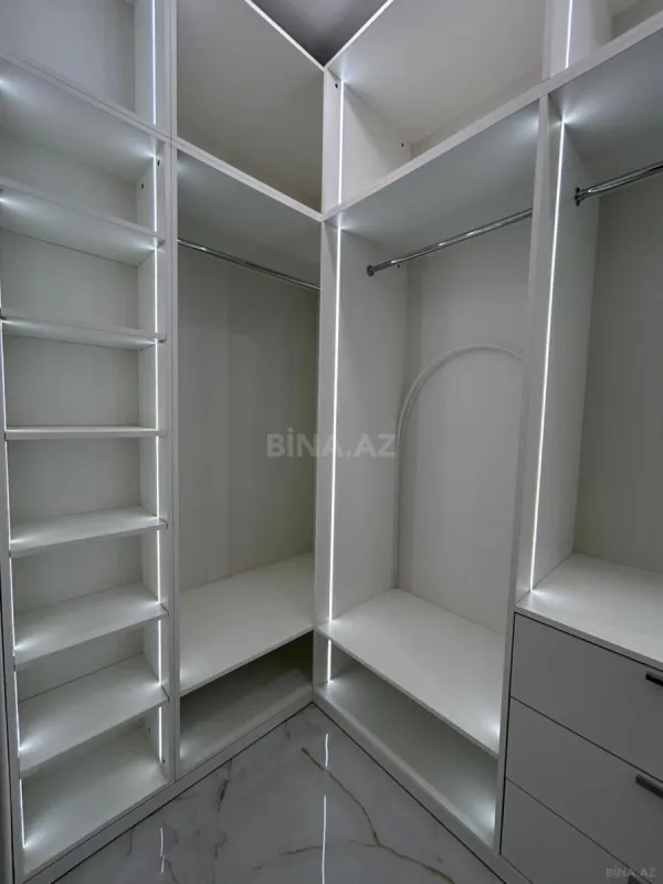 Satılır 2 otaqlı mənzil 90 m²
