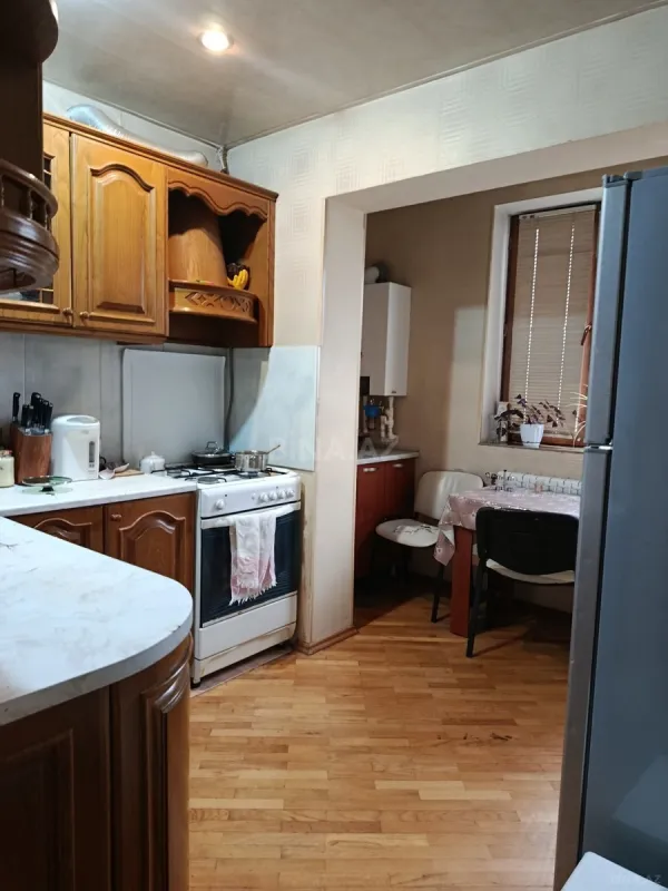 Satılır 2 otaqlı mənzil 75 m²