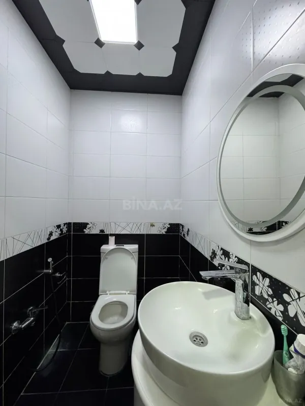 Satılır 3 otaqlı mənzil 136 m²