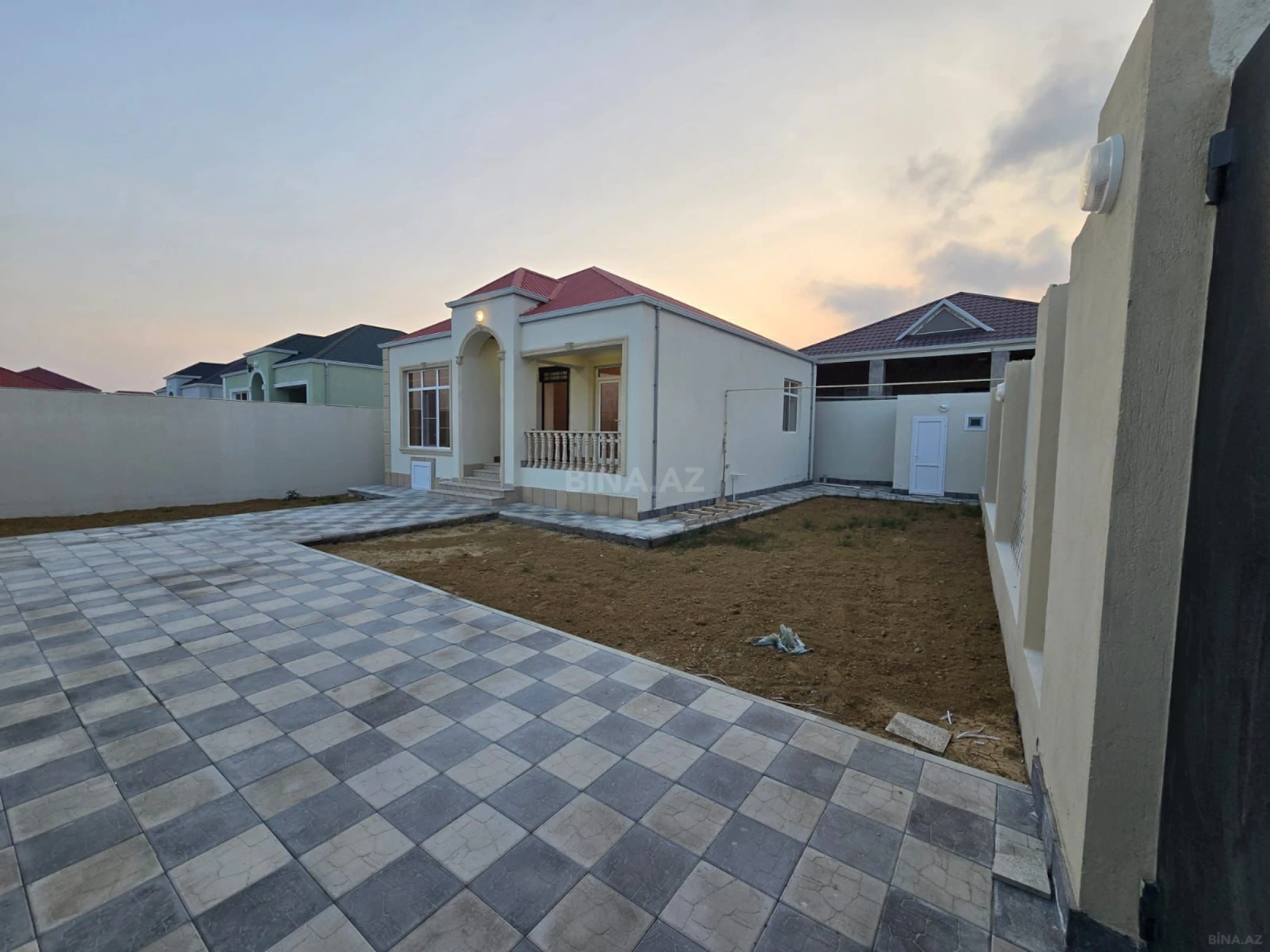 Satılır 3 otaqlı həyət evi 82 m²