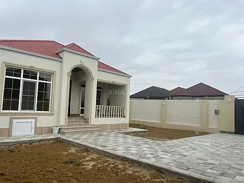 Satılır 3 otaqlı həyət evi 82 m²