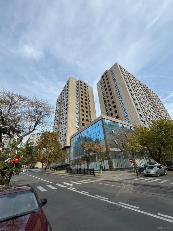 Satılır 2 otaqlı mənzil 90 m²