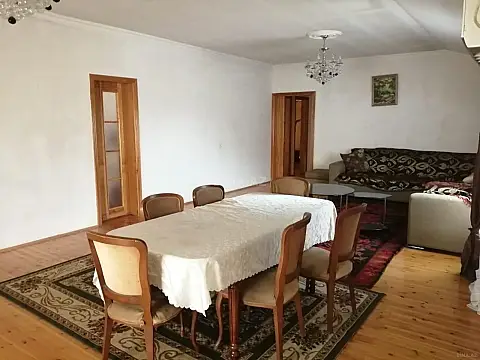 Kirayə verilir 5 otaqlı həyət evi 160 m²