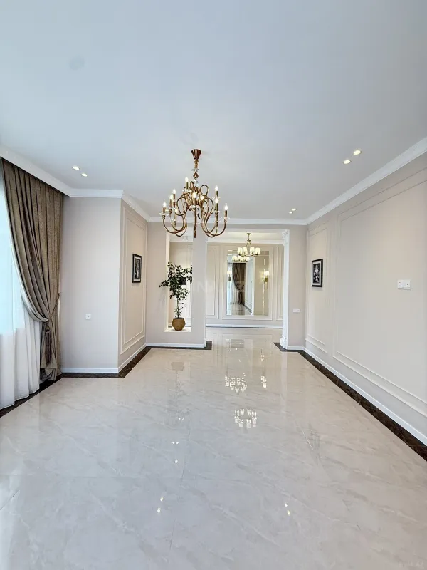 Satılır 4 otaqlı həyət evi 220 m²