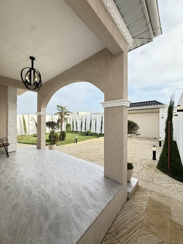 Satılır 4 otaqlı həyət evi 220 m²