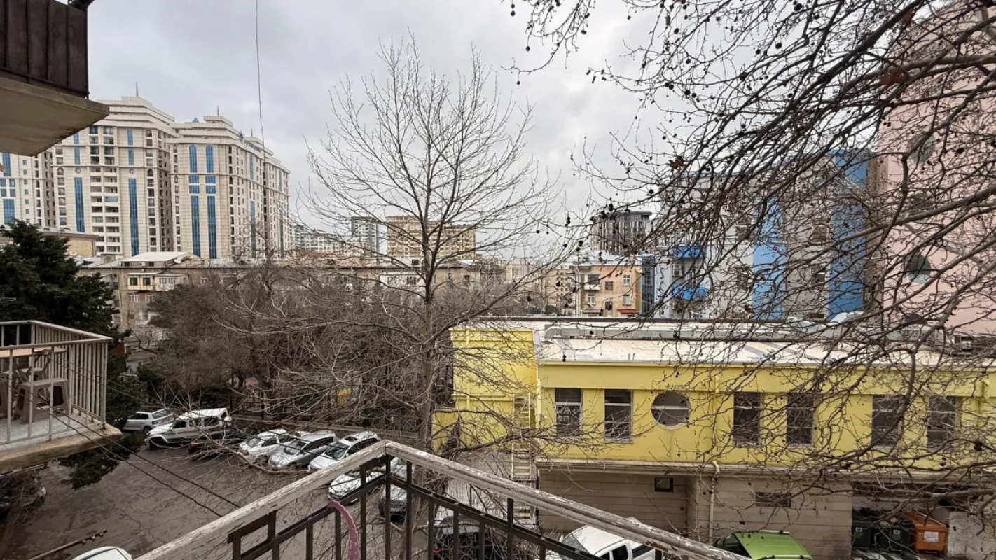 Satılır obyekt 45 m²