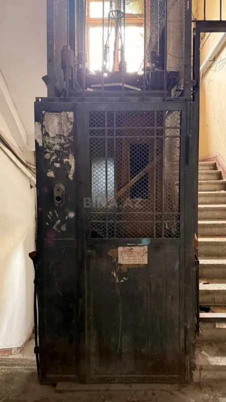 Satılır obyekt 45 m²