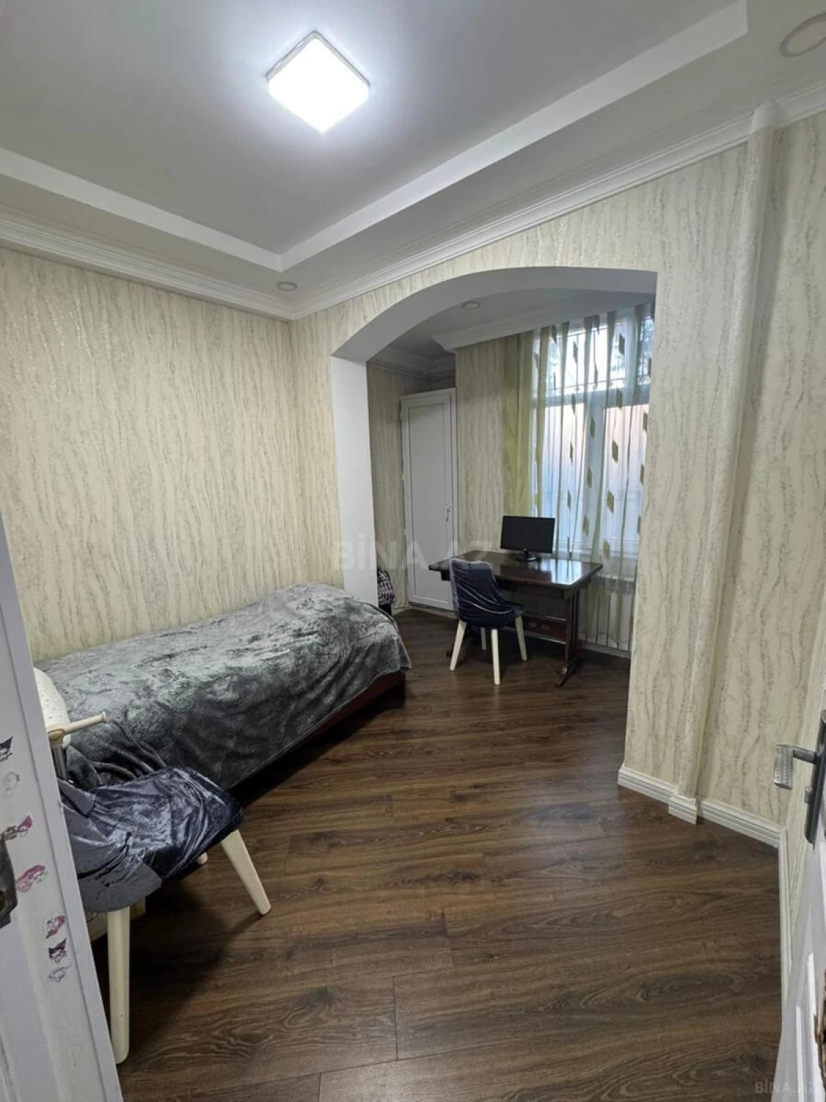 Satılır 4 otaqlı mənzil 90 m²