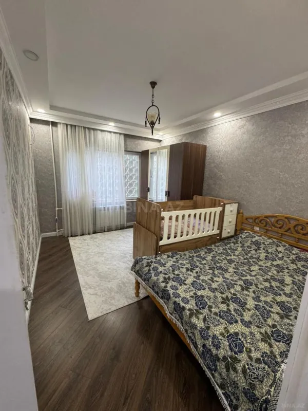 Satılır 4 otaqlı mənzil 90 m²