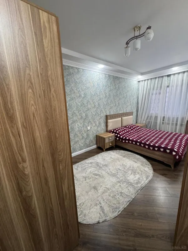 Satılır 4 otaqlı mənzil 90 m²