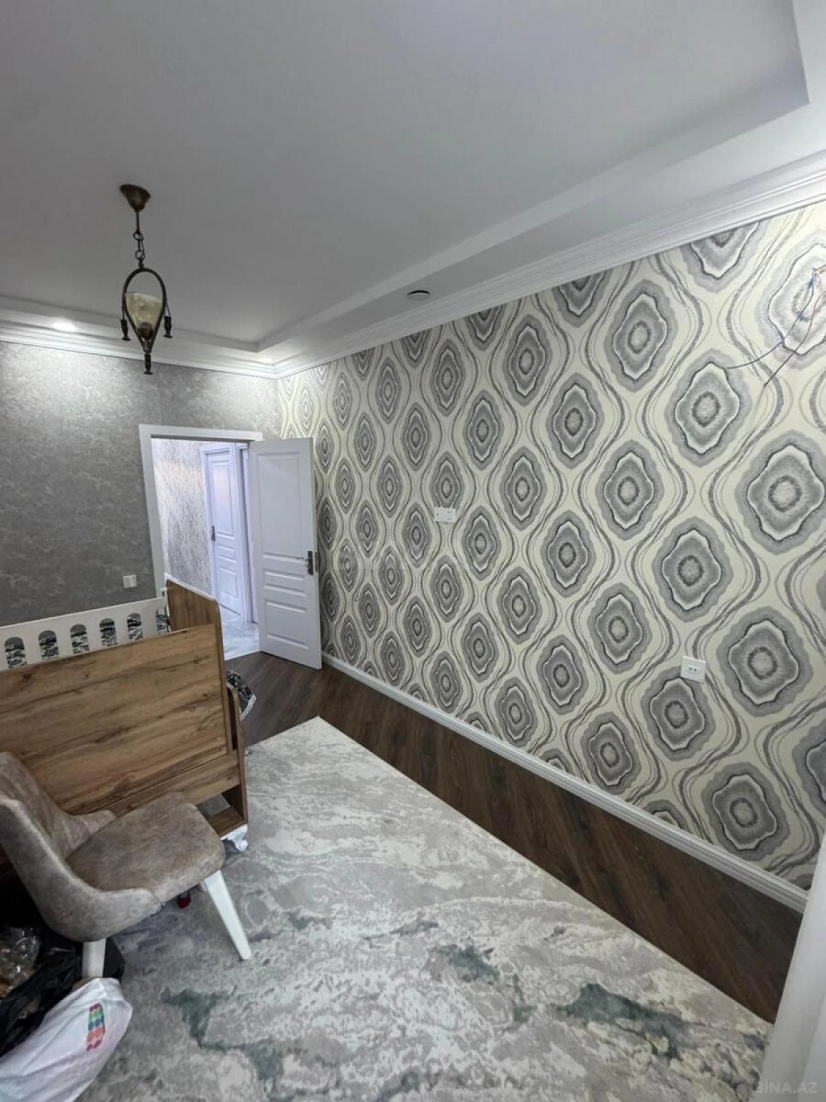 Satılır 4 otaqlı mənzil 90 m²