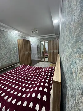 Satılır 4 otaqlı mənzil 90 m²