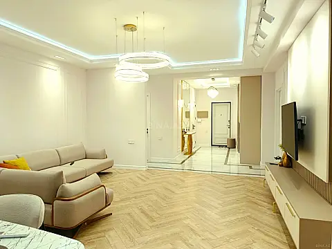 Satılır 2 otaqlı mənzil 110 m²