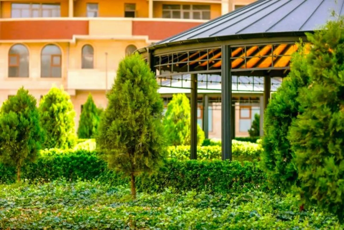 Satılır 2 otaqlı mənzil 110 m²