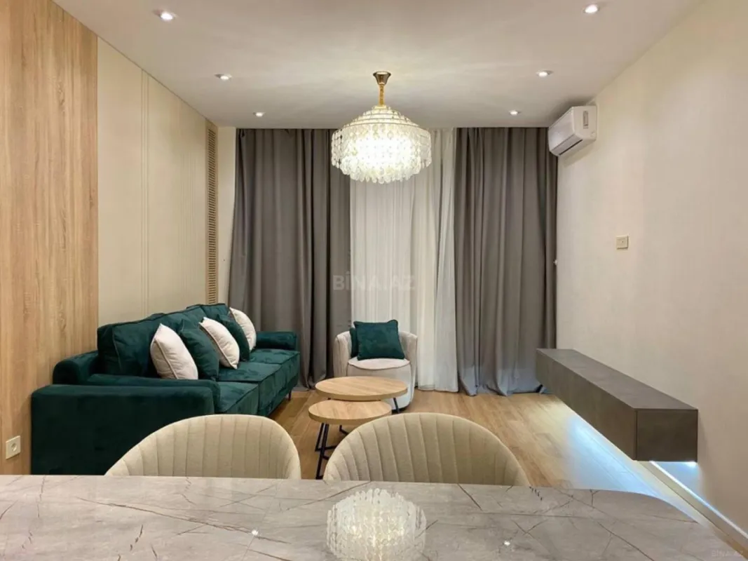 Kirayə verilir 3 otaqlı mənzil 145 m²