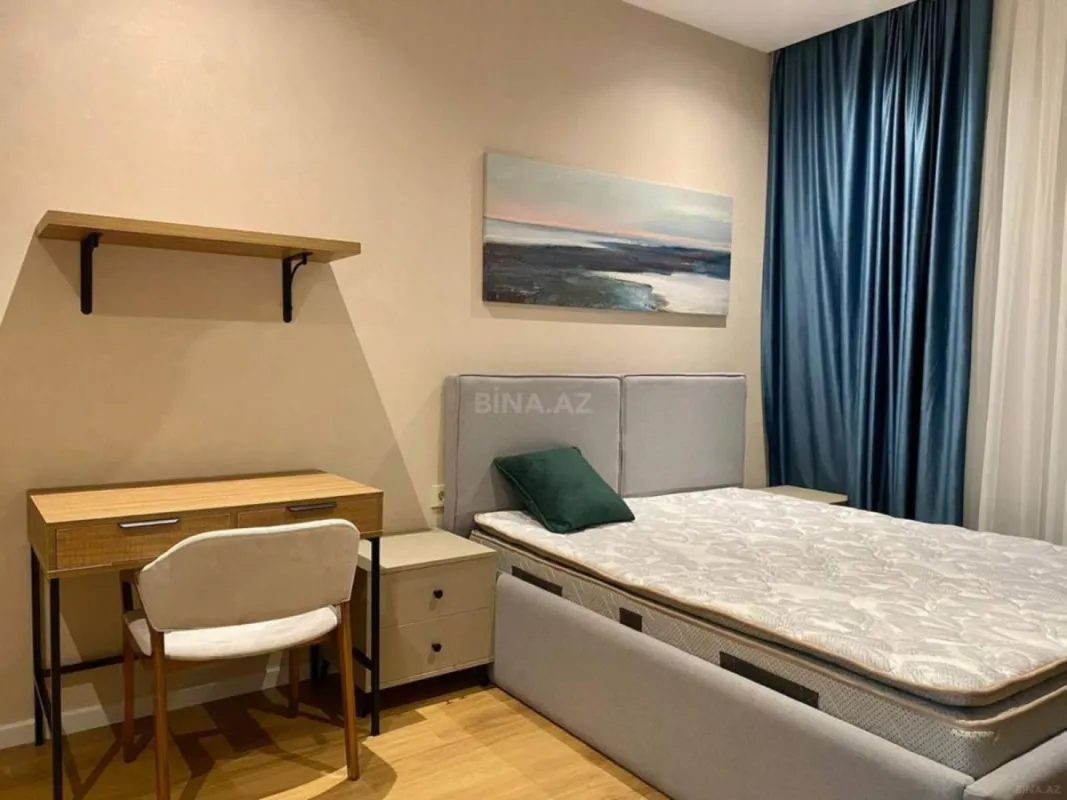 Kirayə verilir 3 otaqlı mənzil 145 m²