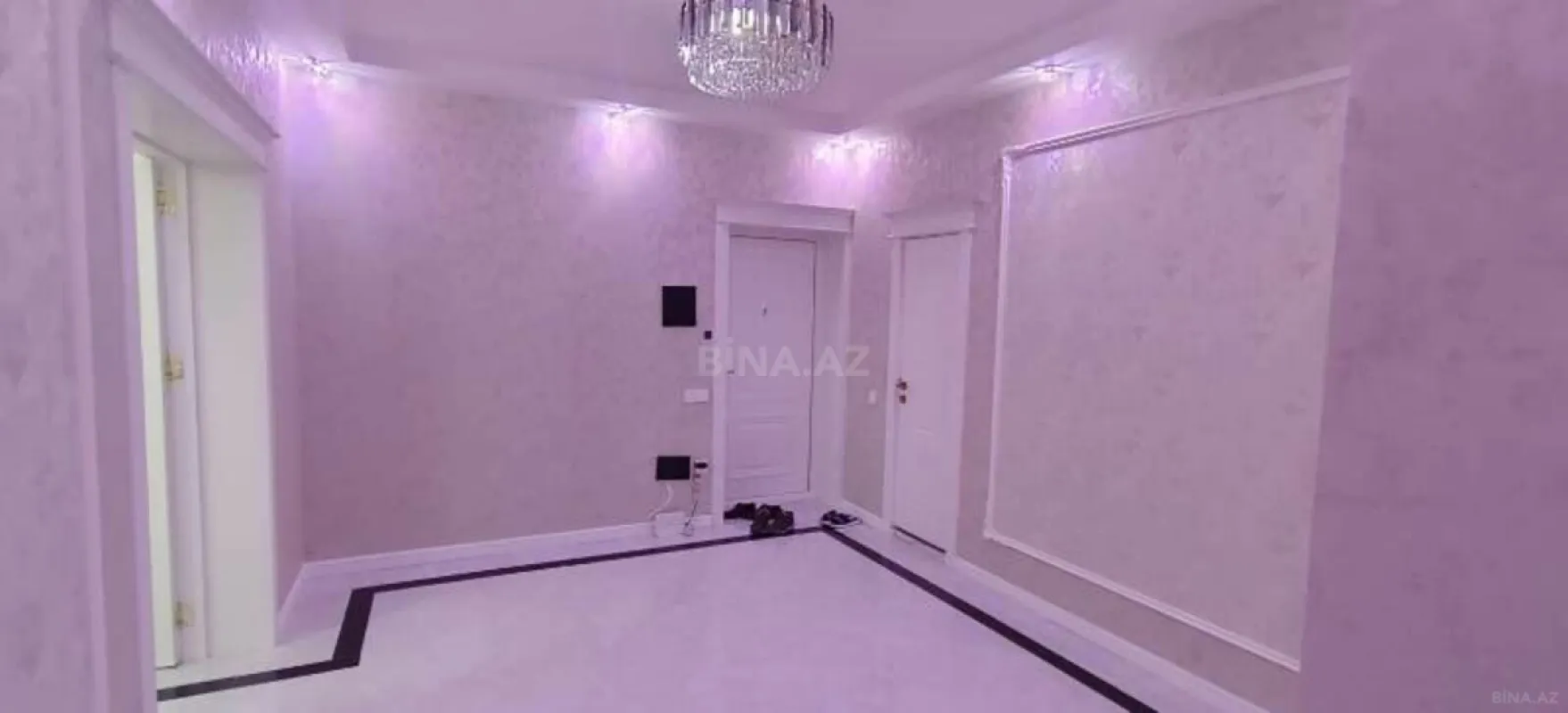 Satılır 4 otaqlı mənzil 178 m²