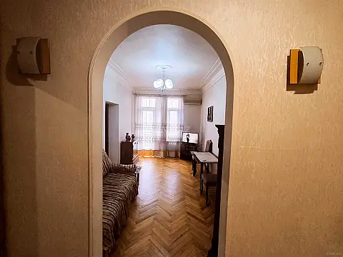 Kirayə verilir 2 otaqlı mənzil 60 m²