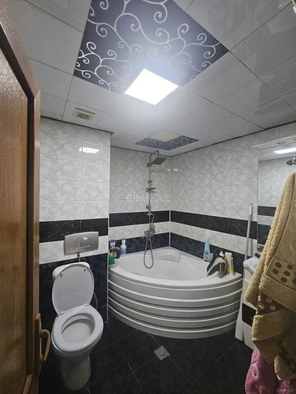 Satılır 3 otaqlı mənzil 112 m²