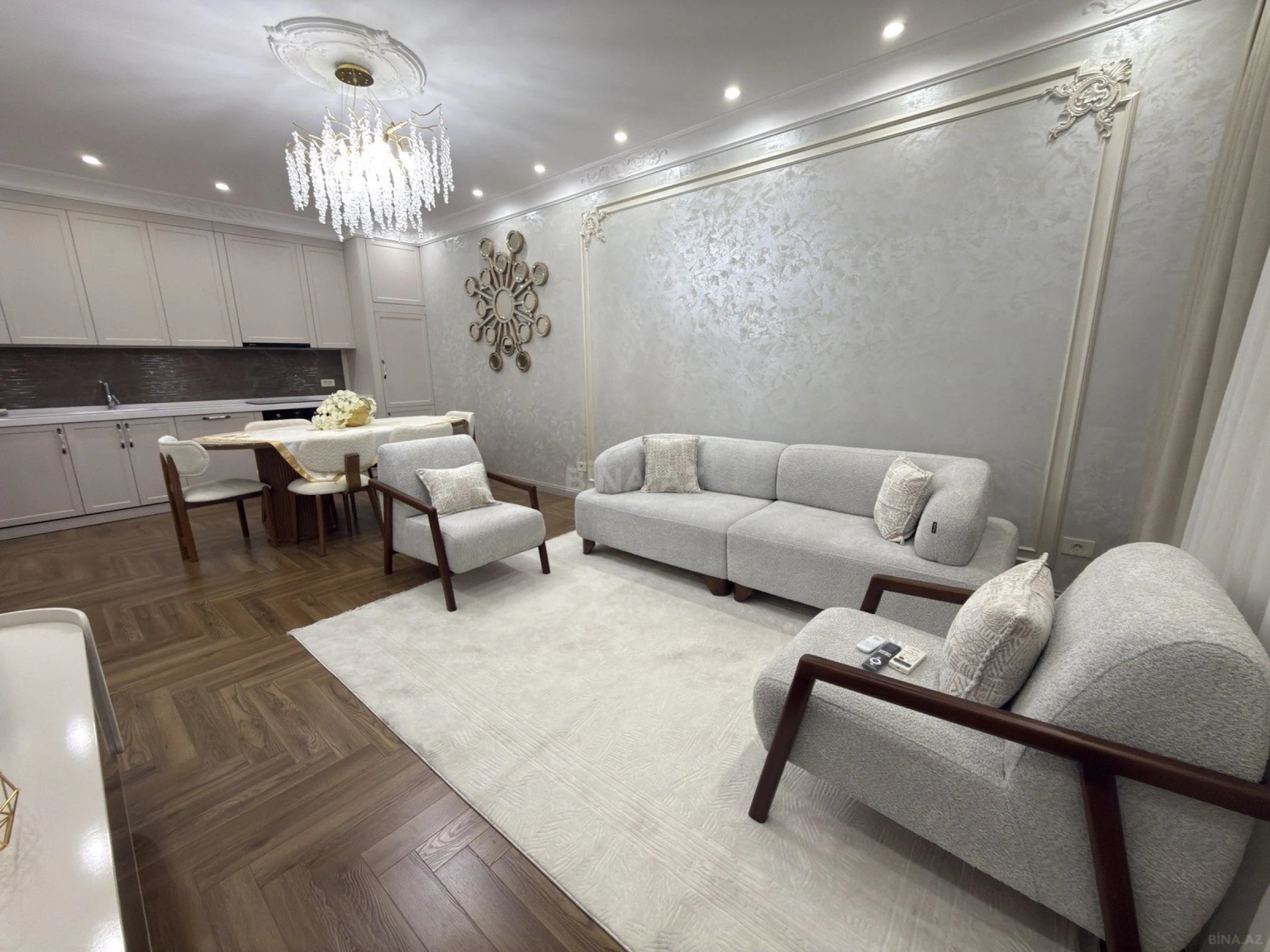 Kirayə verilir 3 otaqlı mənzil 110 m²