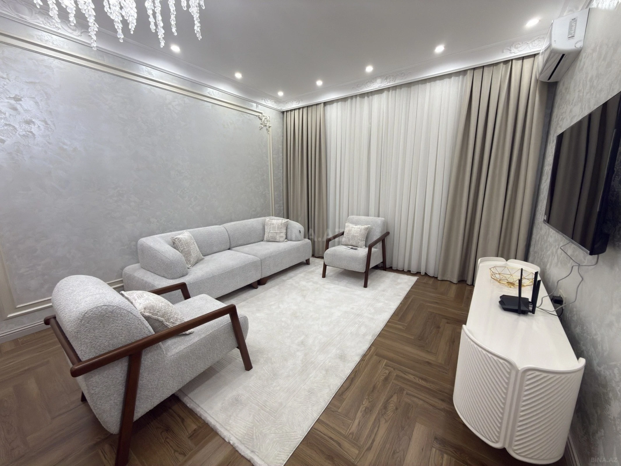 Kirayə verilir 3 otaqlı mənzil 110 m²