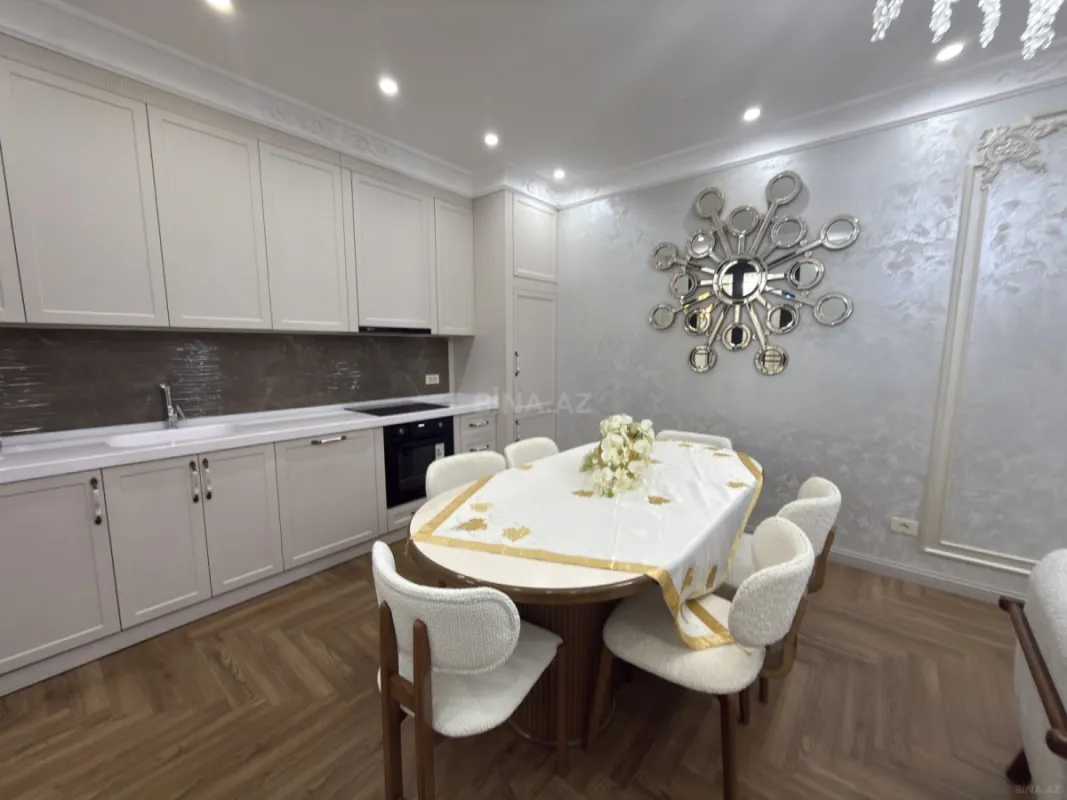 Kirayə verilir 3 otaqlı mənzil 110 m²