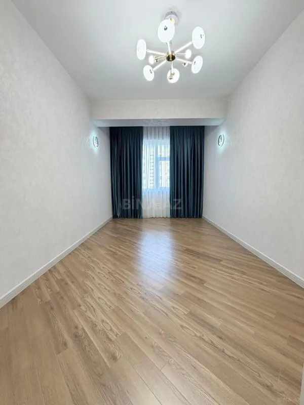 Satılır 3 otaqlı mənzil 127 m²