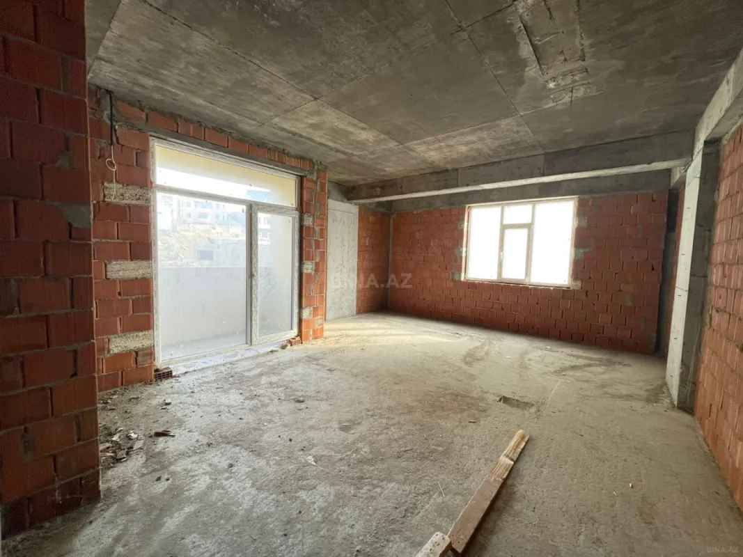 Satılır 3 otaqlı mənzil 91 m²