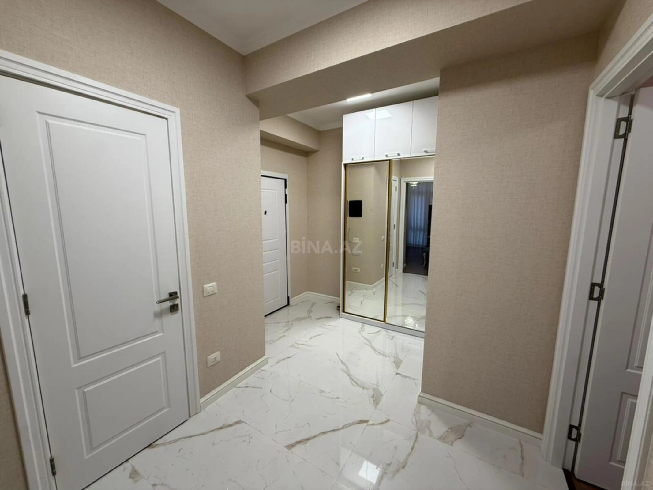 Kirayə verilir 3 otaqlı mənzil 96 m²