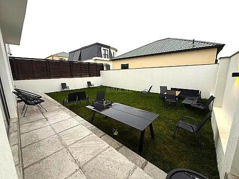 Satılır 5 otaqlı həyət evi 250 m²