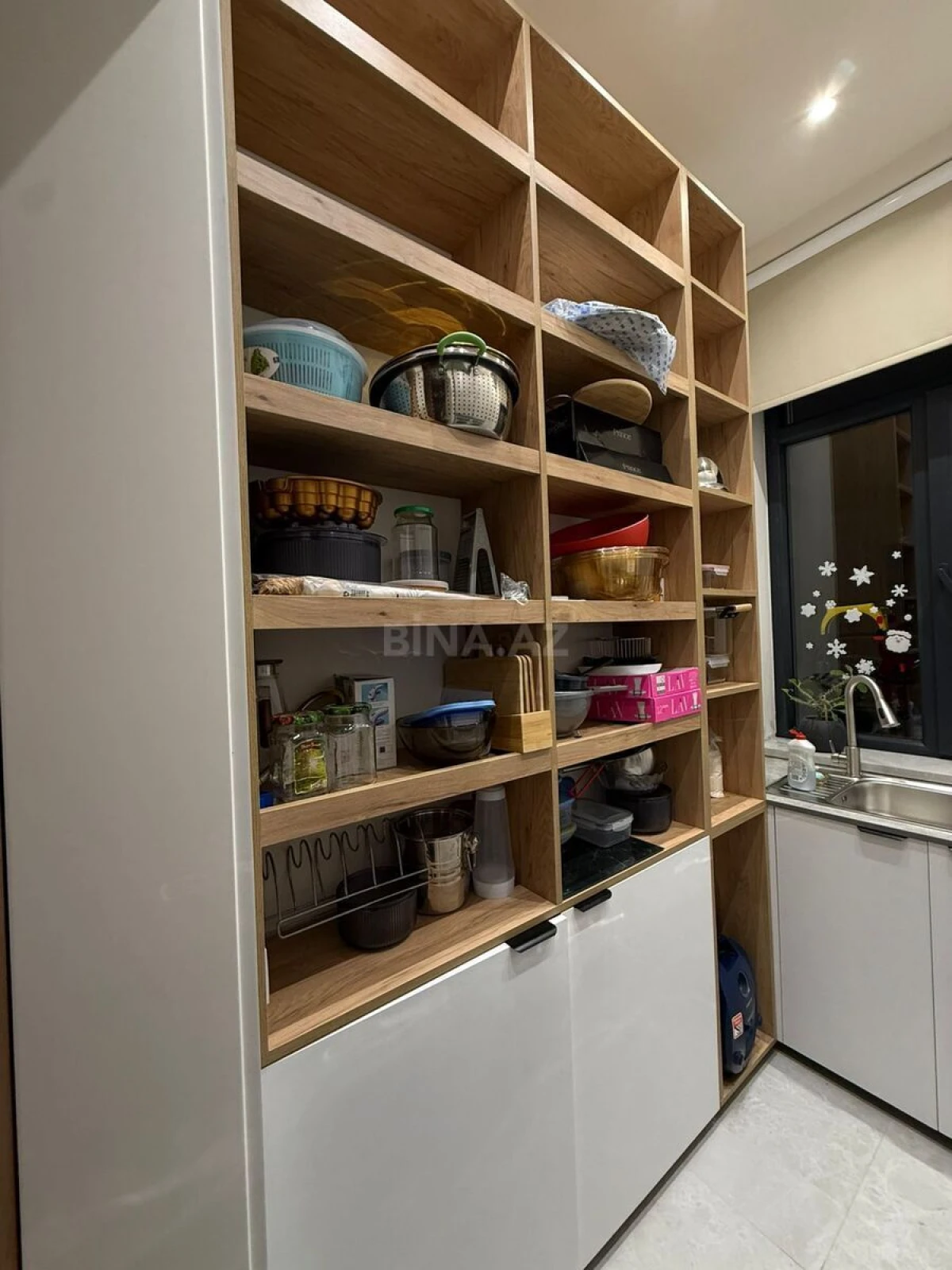 Satılır 5 otaqlı həyət evi 250 m²