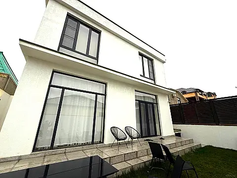 Satılır 5 otaqlı həyət evi 250 m² — Bakı, Səbail 5 otaq 250.00 m²