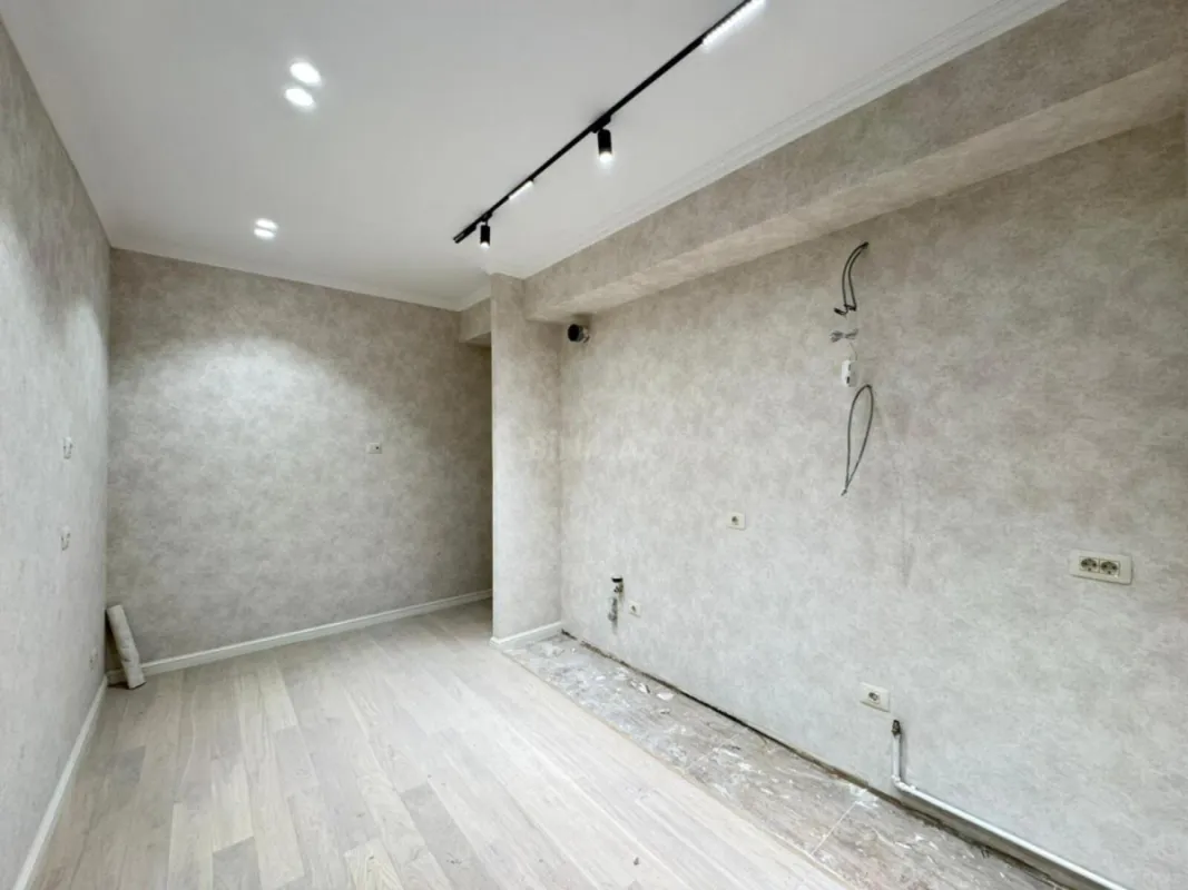 Satılır 4 otaqlı mənzil 103.1 m²